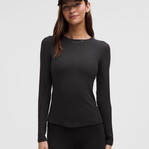 Lululemon Scoop Neck Women Size 6 Black Long Sleeve Top Running Athleisure